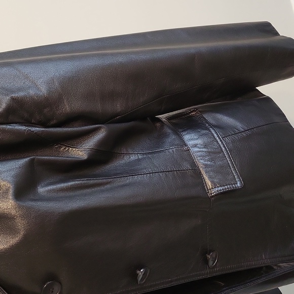 COPY - Danier Ladies Black Leather Jacket, buttons down the front, 2 pockets. - Picture 7 of 14